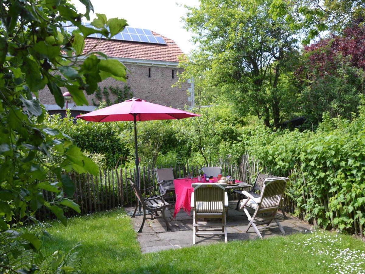 Enchanting Cottage With Terrace Garden アモワール エクステリア 写真